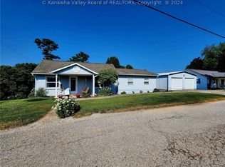 193 Kanawha View Rd, Red House, WV 25168