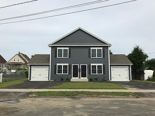 64 Burford Ave #64 Photo 1
