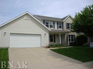 2527 Interlocken Dr, Bloomington, IL