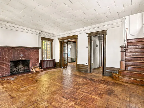 1644 Glenwood Rd, Brooklyn, NY 11230