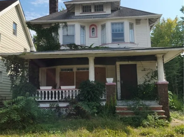 12616 Arlington Ave, Cleveland, OH 44108