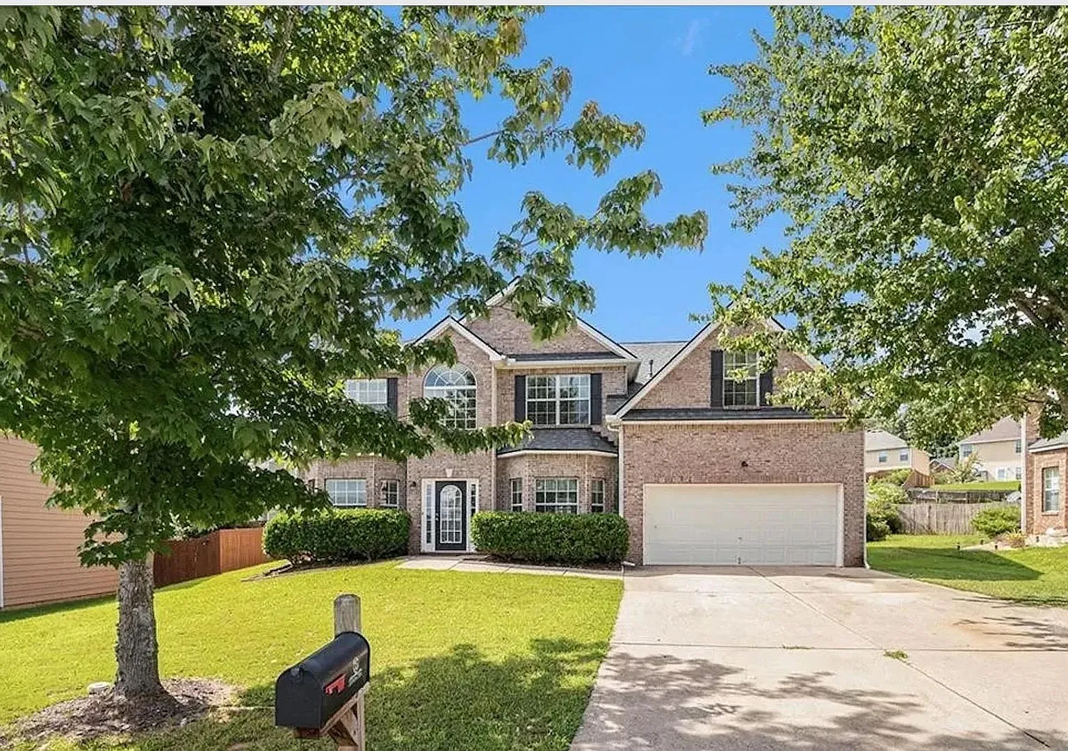 Room in 5 Bedroom Home in Dallas GA — Photo 4