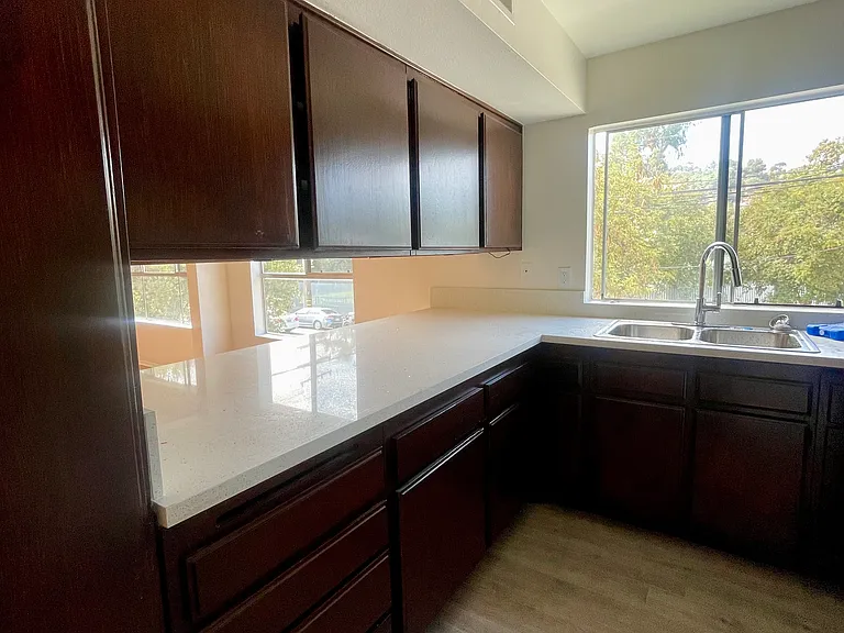 613 E Palmer Ave #1 — Photo 13