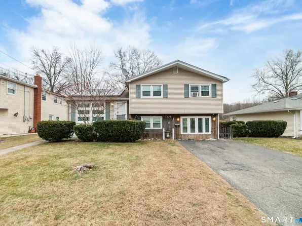 138 Townsend Avenue, Waterbury, CT 06705