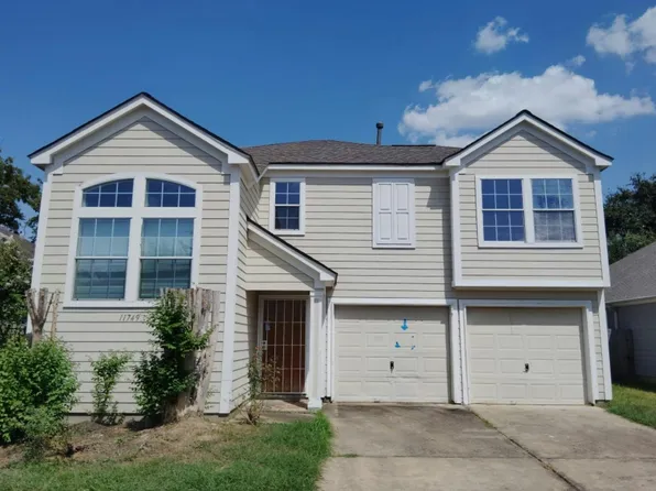 11749 Logan Ridge Dr, Houston, TX 77072