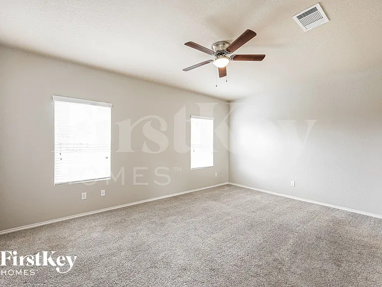 32079 Camellia Bnd — Photo 8