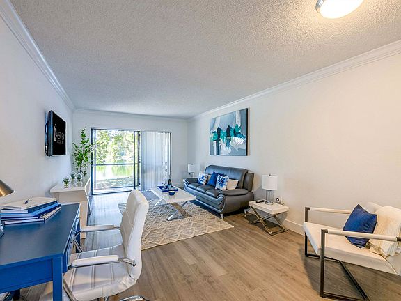 4th image of 3621 W Hillsboro Blvd #H203