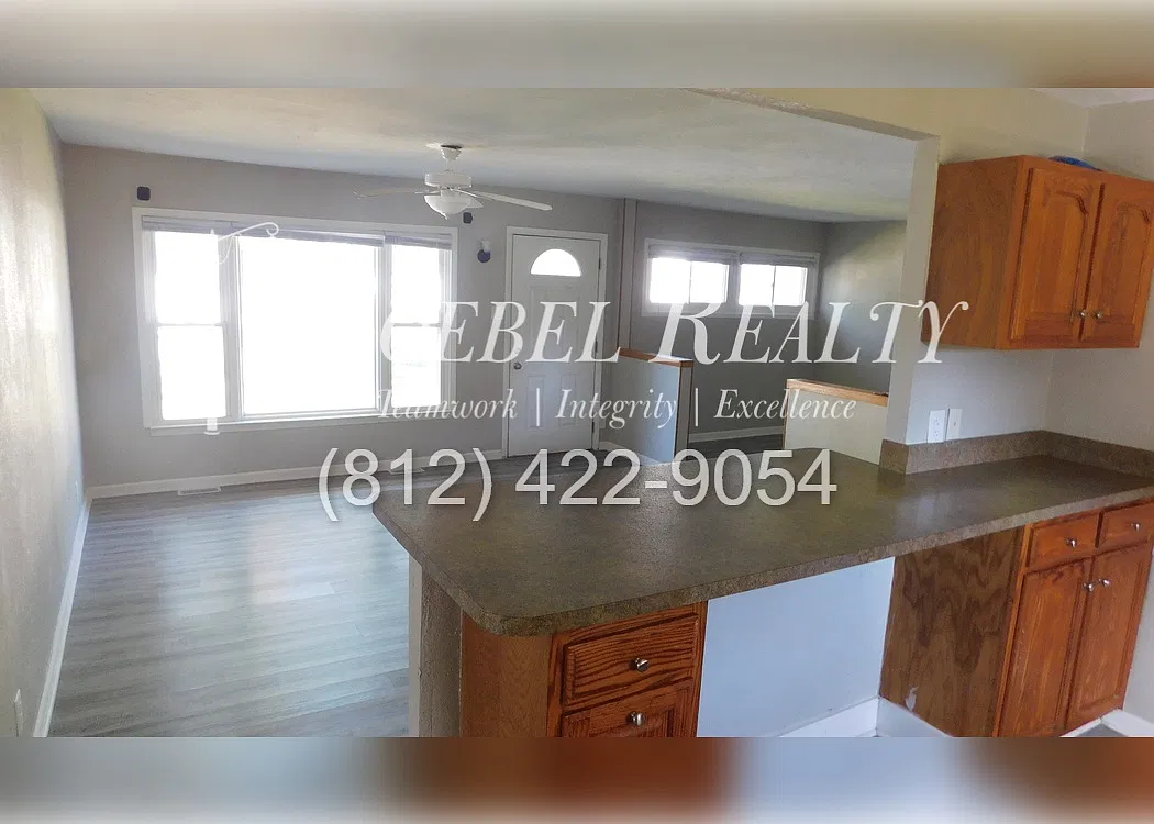 3 bed, 1.5 bath, 1404 sqft, $1,525 — Photo 3
