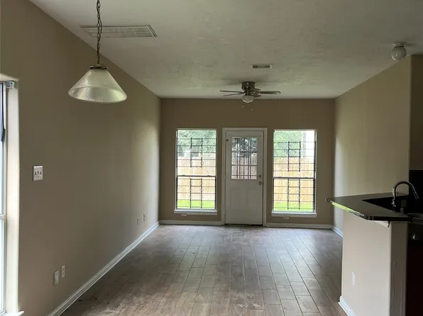 8134 Woodward St APT A, Houston, TX 77051