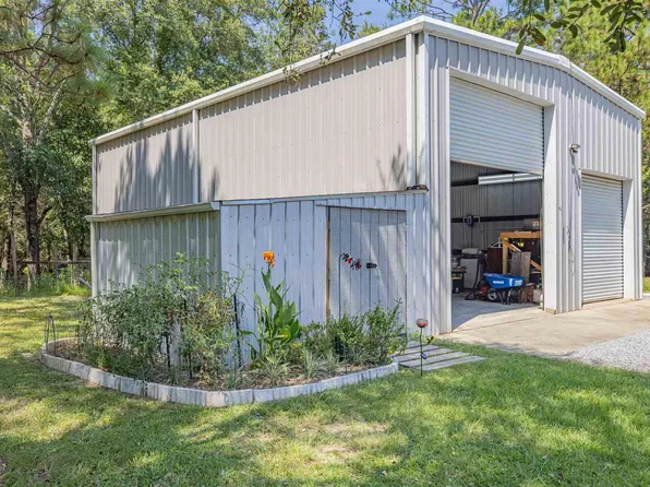 7680 Henderson Smith Rd, Milton, FL 32570