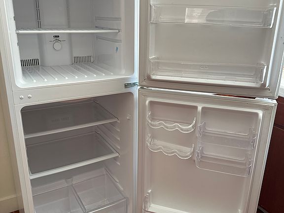Clean refrigerator