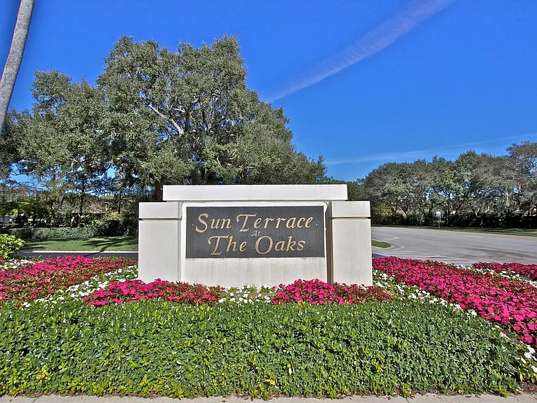 10201 Chapman Oak Ct — Photo 20