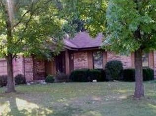 1117 Seine Dr, Lake Saint Louis, MO