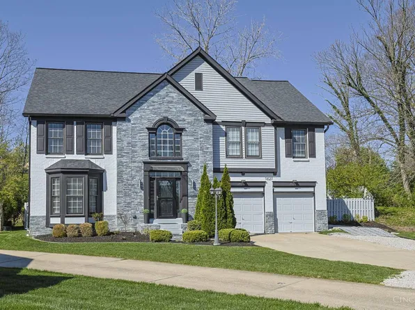 9825 Orchard Club Dr, Cincinnati, OH 45242