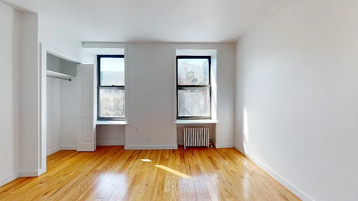 Rented by Bond New York | media 13