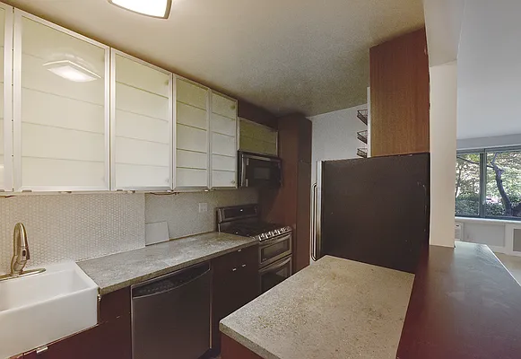 Rented by BSRG Realty | media 15