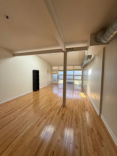 242 Centre St #6 Photo 1