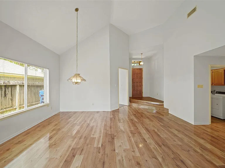 2923 Plantation Wood Ln — Photo 9