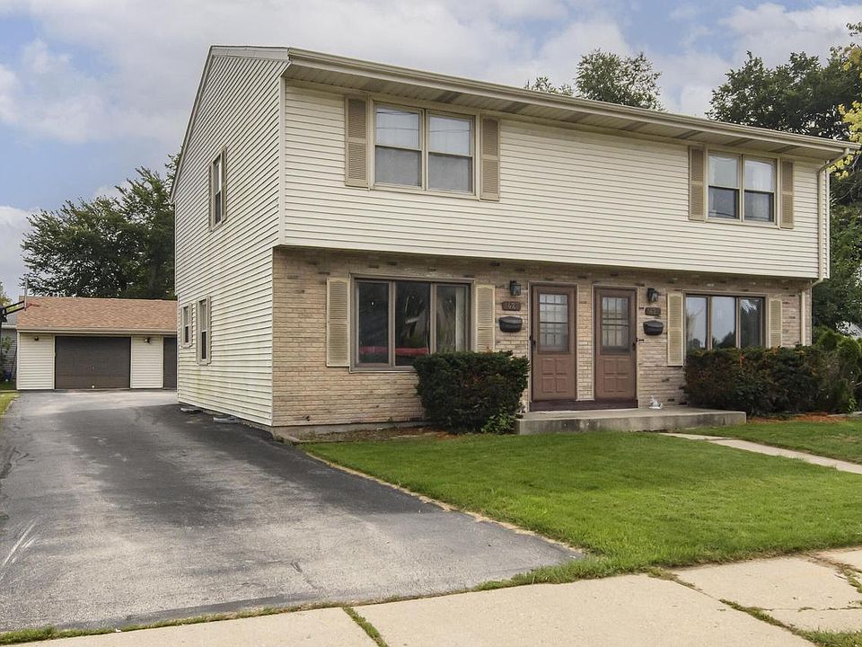 1st image of 1425 Pewaukee ROAD