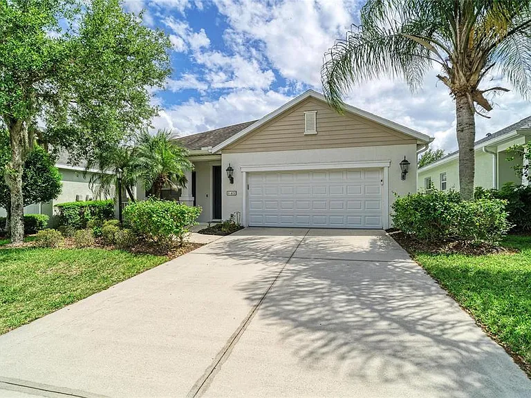 4650 Woodbrook Dr — Photo 3