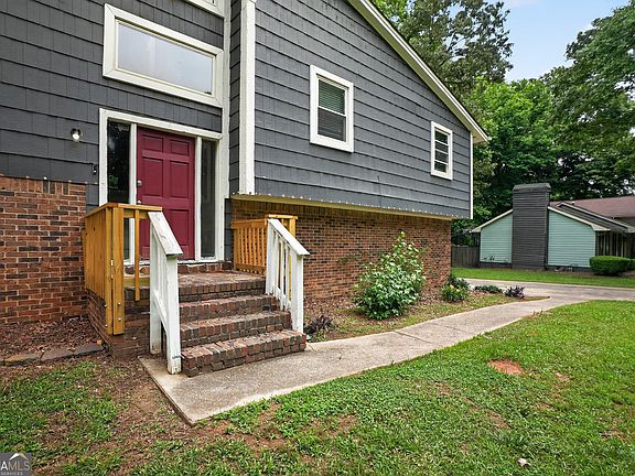 4th image of 117 Lafayette Dr