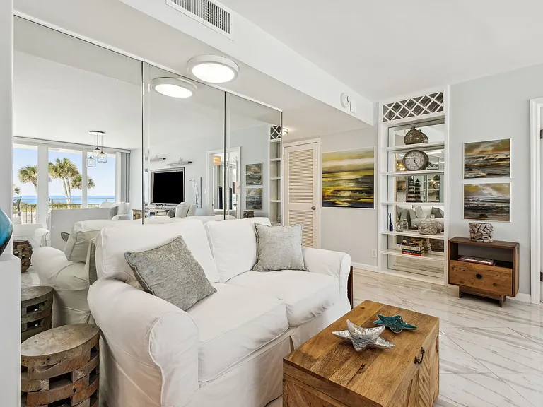 1601 Ocean Dr S #110 — Photo 7