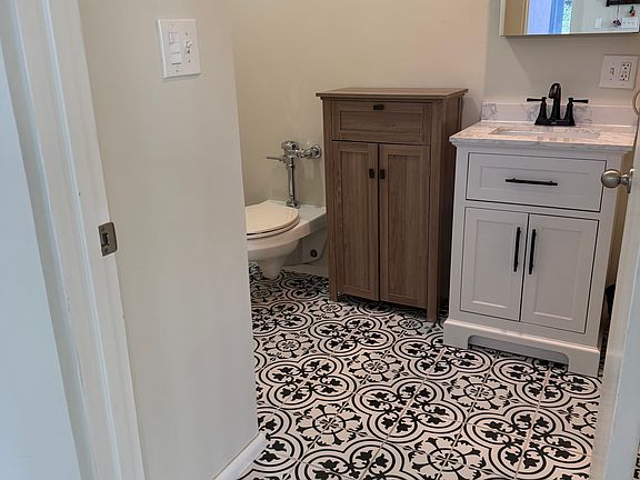 2nd image of 3600 Cerrillos Rd Ste 401B