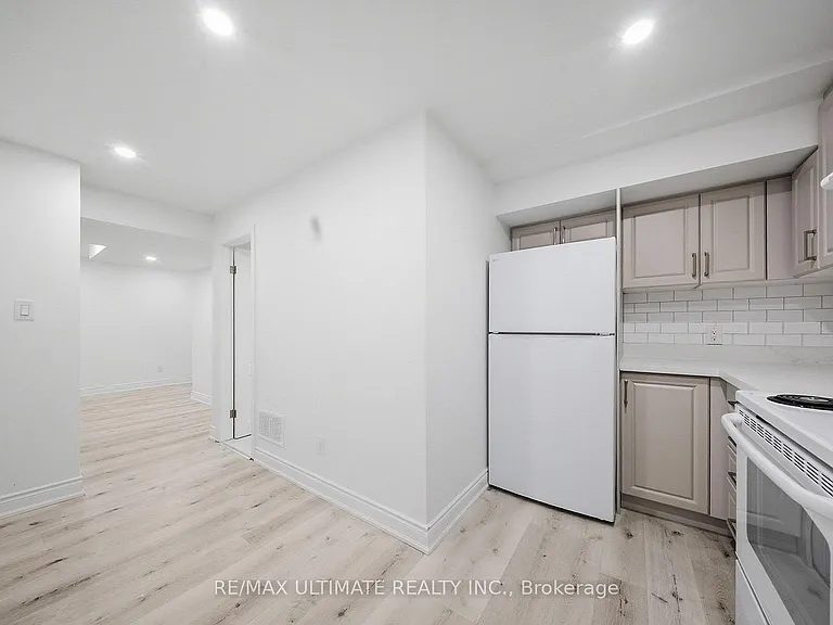 21 Sewells Ln — Photo 10