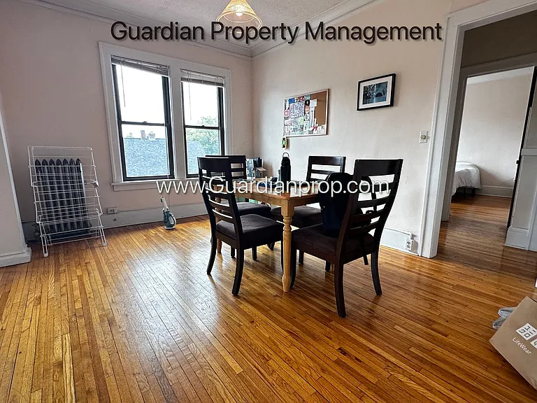2882 Humboldt Ave S #301 — Photo 5