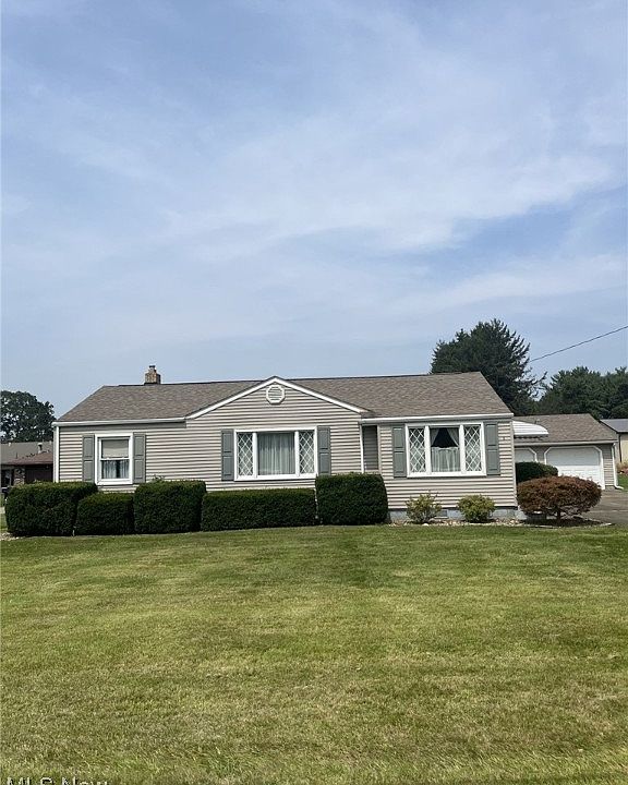 1st image of 9 Foster Dr
