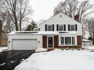 7219 N Santa Monica Blvd, Fox Pt, WI 53217