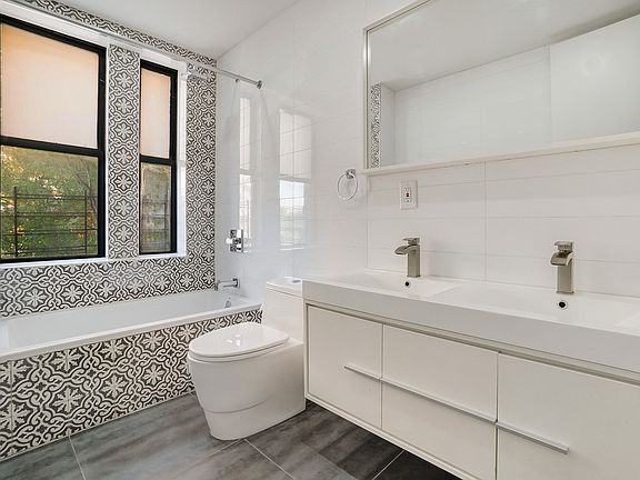 5th image of 3750 Broadway APT 31