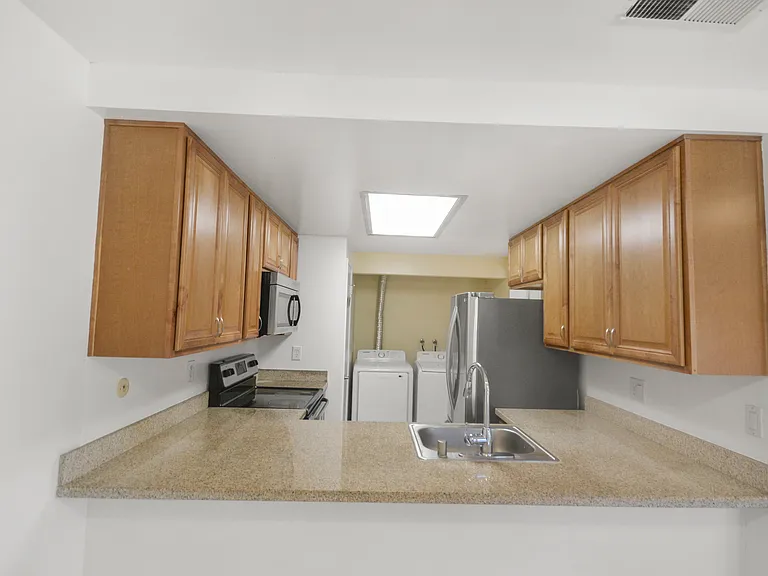 5013 Pine Tree Ter — Photo 7