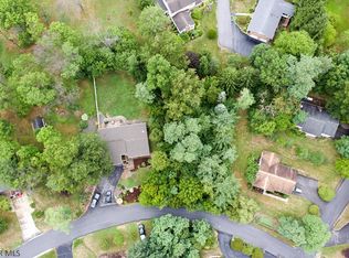 23 Circle Dr, Hollidaysburg, PA 16648