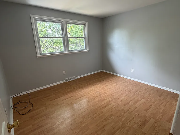 333 Sycamore St #2 — Photo 9