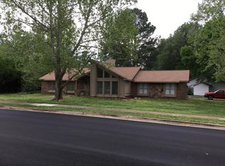 1910 Spanish Oaks Dr SE, Huntsville, AL 35803