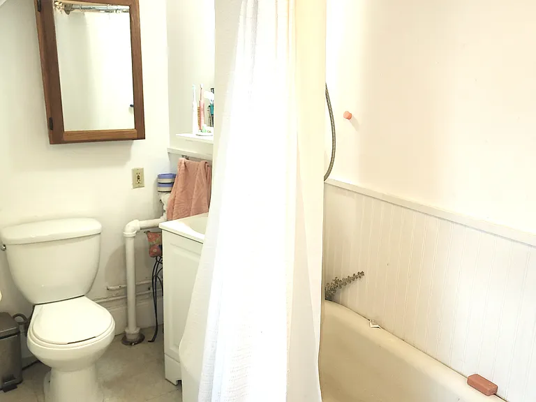 3-7 Winthrop Shore Dr #3 — Photo 19