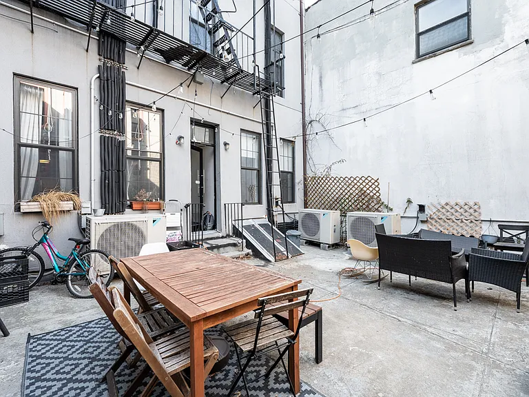 26 Catherine St #2L — Photo 11