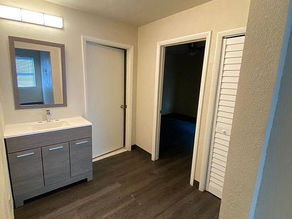 5th image of 3125 Forest Blvd