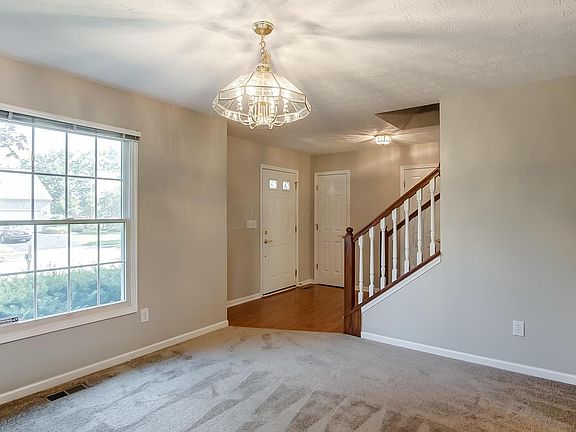 4th image of 5777 Jasonway Dr