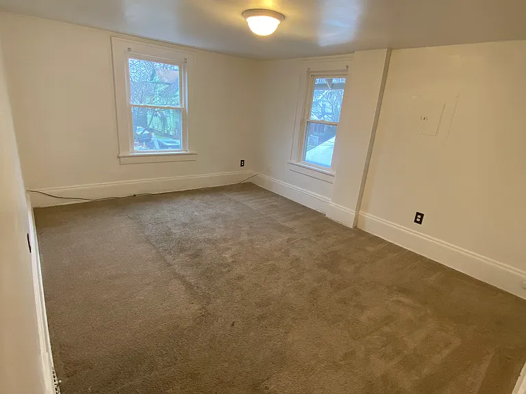 860 Chalker St #B — Photo 5