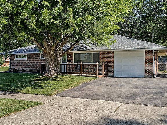 4th image of 4573 Longfellow Ave