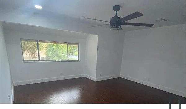 8208 NW 9th Ct — Photo 12