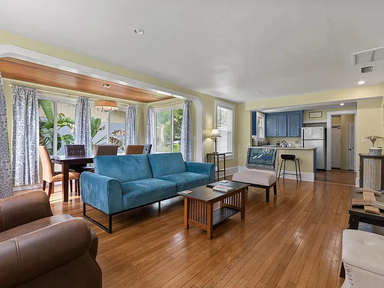 106 Arredondo Ave — Photo 3