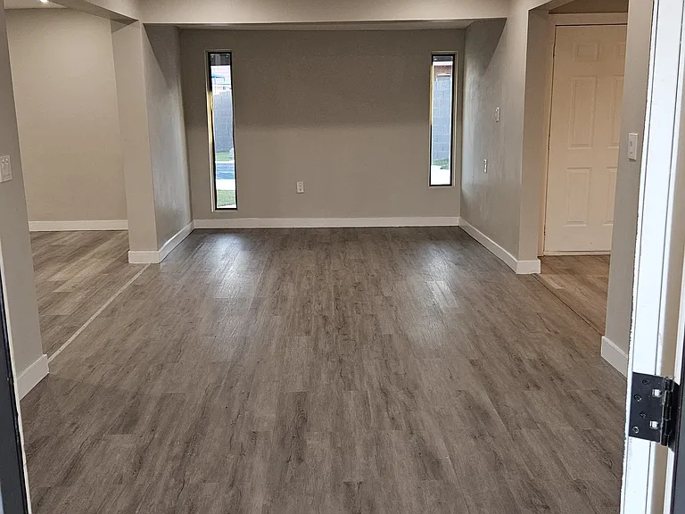 7332 N 17th Ave — Photo 12