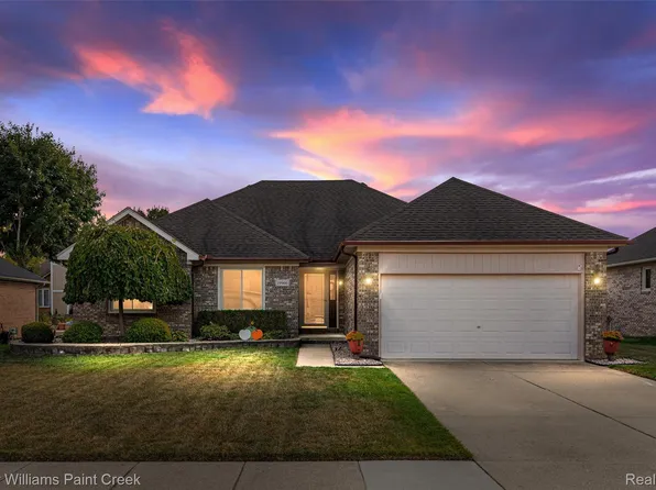 19966 Comanche Dr, Macomb, MI 48042