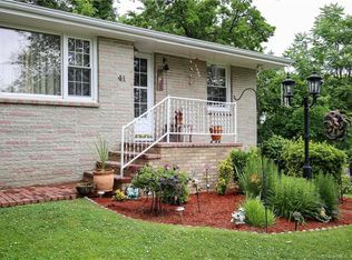 41 Linde St, West Haven, CT 06516