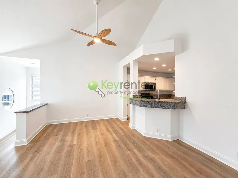 58 Baycrest Ct — Photo 11
