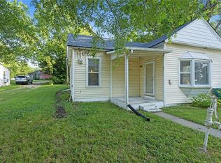 816 Chestnut St, Osawatomie, KS 66064