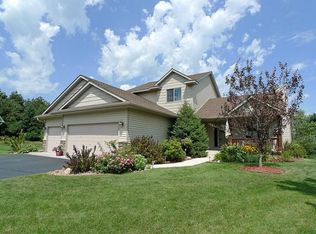 6592 Albert Ct, Lino Lakes, MN 55038
